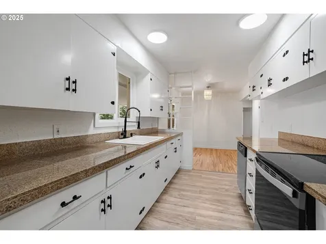 116 SE 153rd Avenue Portland OR 97233