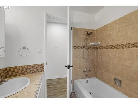 116 SE 153rd Avenue Portland OR 97233
