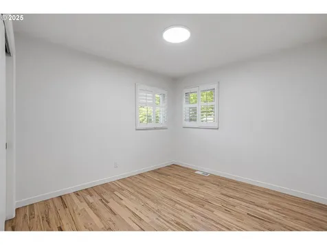 116 SE 153rd Avenue Portland OR 97233