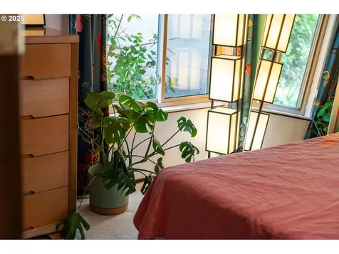 7133 SW 7th Avenue Portland OR 97219