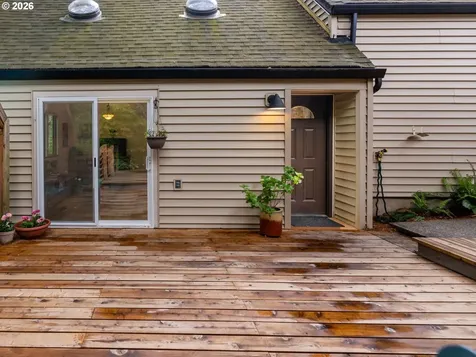 7133 SW 7th Avenue Portland OR 97219