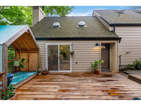 7133 SW 7th Avenue Portland OR 97219