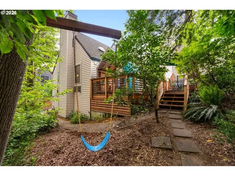 7133 SW 7th Avenue Portland OR 97219