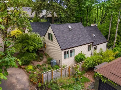 7133 SW 7th Avenue Portland OR 97219