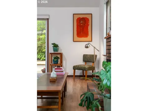 7133 SW 7th Avenue Portland OR 97219