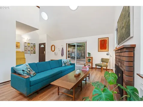 7133 SW 7th Avenue Portland OR 97219
