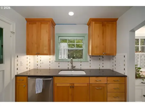 3705 NE Shaver Street Portland OR 97212