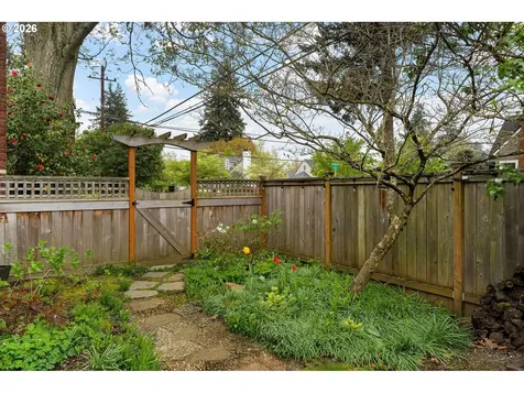 3705 NE Shaver Street Portland OR 97212