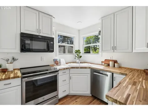5910 SE Cedar Street Milwaukie OR 97222