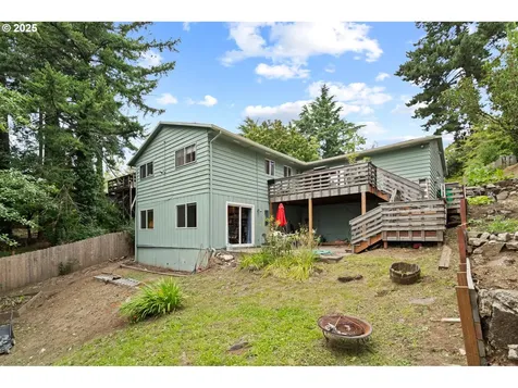 5944 SW Wilbard Street Portland OR 97219