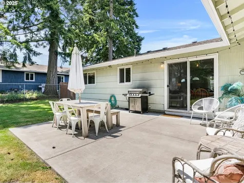 624 SE 131st Place Portland OR 97233