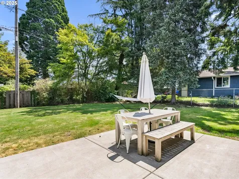 624 SE 131st Place Portland OR 97233