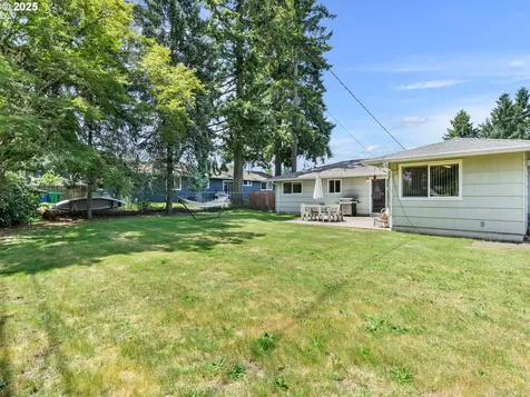 624 SE 131st Place Portland OR 97233