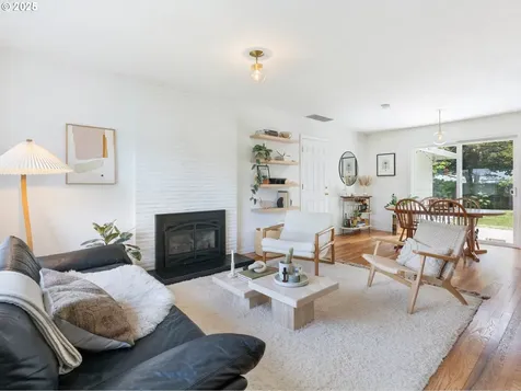 624 SE 131st Place Portland OR 97233