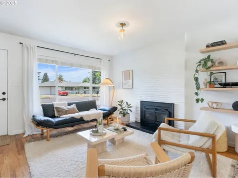 624 SE 131st Place Portland OR 97233