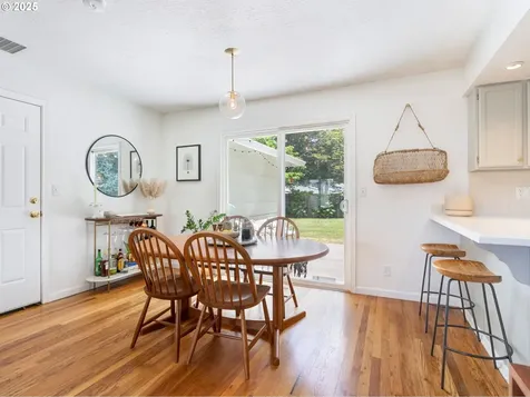 624 SE 131st Place Portland OR 97233