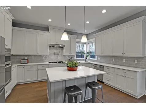 13829 NW Gargany Street Portland OR 97229