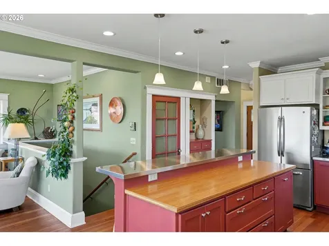 14437 Evans Valley Road NE Silverton OR 97381