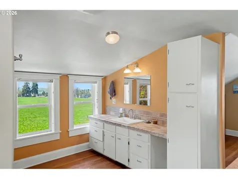 14437 Evans Valley Road NE Silverton OR 97381
