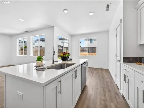 2452 S Linden Street Cornelius OR 97113