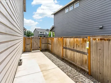 2452 S Linden Street Cornelius OR 97113
