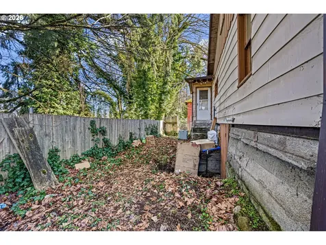 1183 4th Avenue Sweet Home OR 97386
