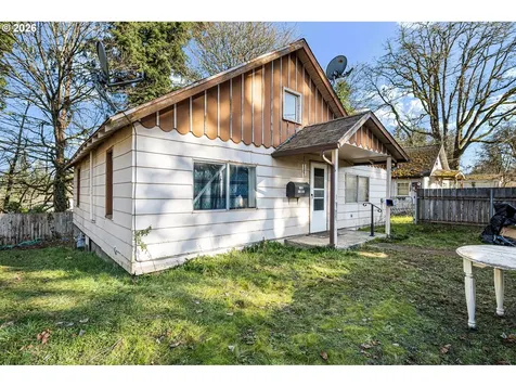 1183 4th Avenue Sweet Home OR 97386