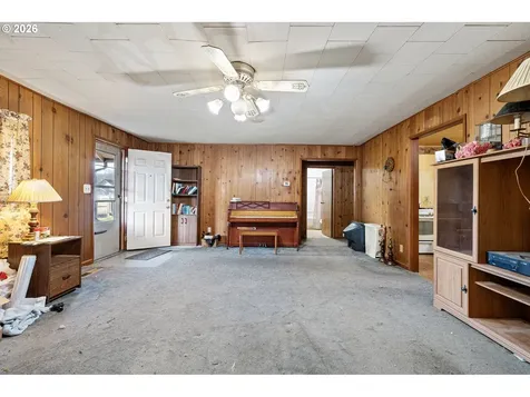 1183 4th Avenue Sweet Home OR 97386