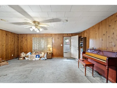 1183 4th Avenue Sweet Home OR 97386