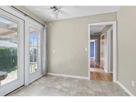 10305 Street Helens Avenue Vancouver WA 98664