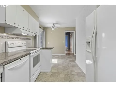 10305 Street Helens Avenue Vancouver WA 98664
