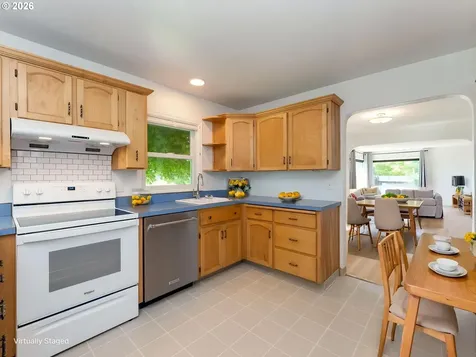 1622 SE Davis Street Mcminnville OR 97128