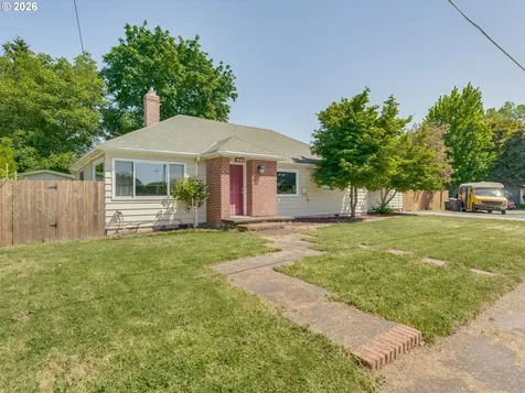 1622 SE Davis Street Mcminnville OR 97128