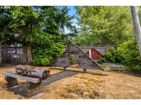 1020 13th Street NE Salem OR 97301