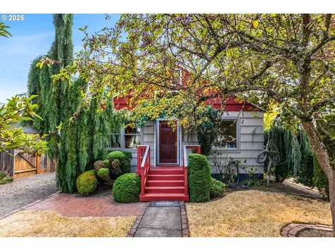 1020 13th Street NE Salem OR 97301
