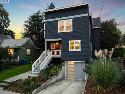 8623 SE 11th Avenue Portland OR 97202