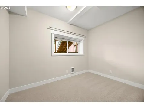 8623 SE 11th Avenue Portland OR 97202