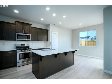 3119 S Magnolia Drive Cornelius OR 97113