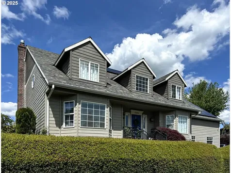 12575 SE Bluff Drive Clackamas OR 97015