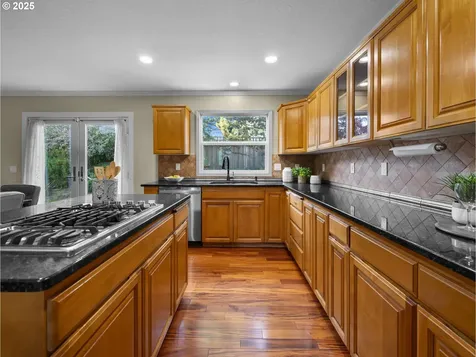 12575 SE Bluff Drive Clackamas OR 97015