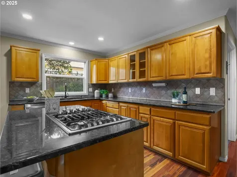 12575 SE Bluff Drive Clackamas OR 97015