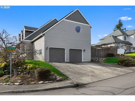 12575 SE Bluff Drive Clackamas OR 97015