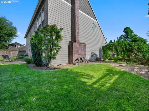 12575 SE Bluff Drive Clackamas OR 97015