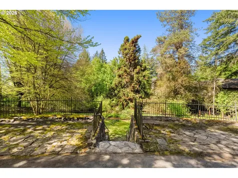 7324 NW Penridge Road Portland OR 97229