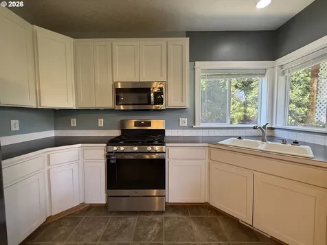 3408 Ambleside Drive Springfield OR 97477