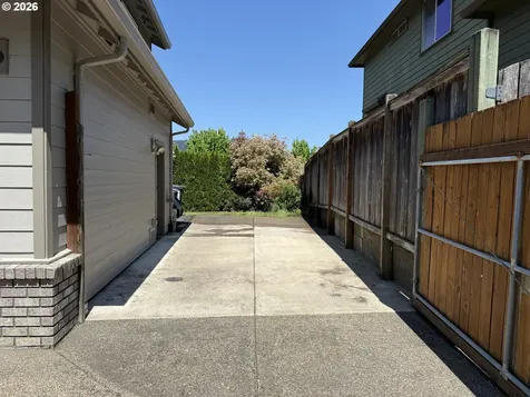 3408 Ambleside Drive Springfield OR 97477