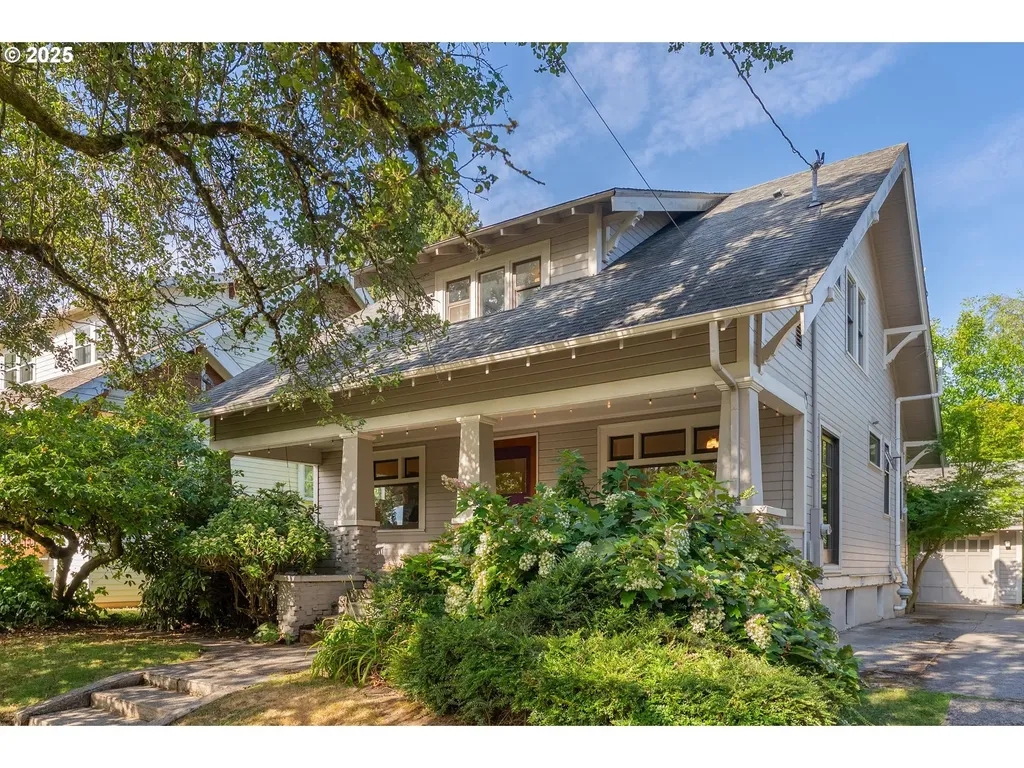 2425 NE 37th Avenue Portland OR 97212