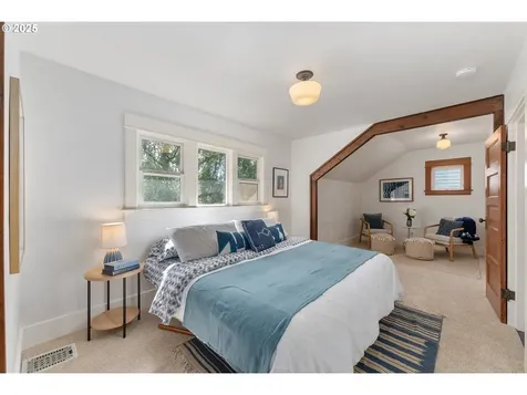 2425 NE 37th Avenue Portland OR 97212