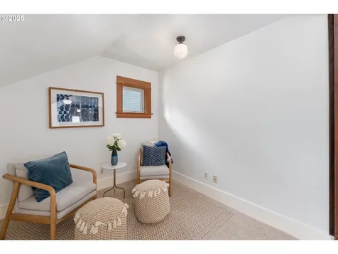 2425 NE 37th Avenue Portland OR 97212