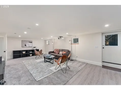 2425 NE 37th Avenue Portland OR 97212